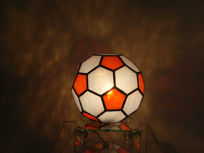 サッカーボールランプ